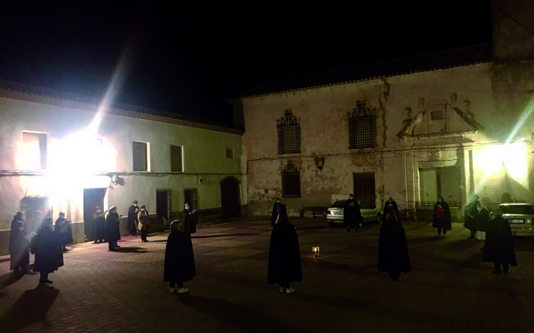 Los Auroros llaman al rezo del rosario